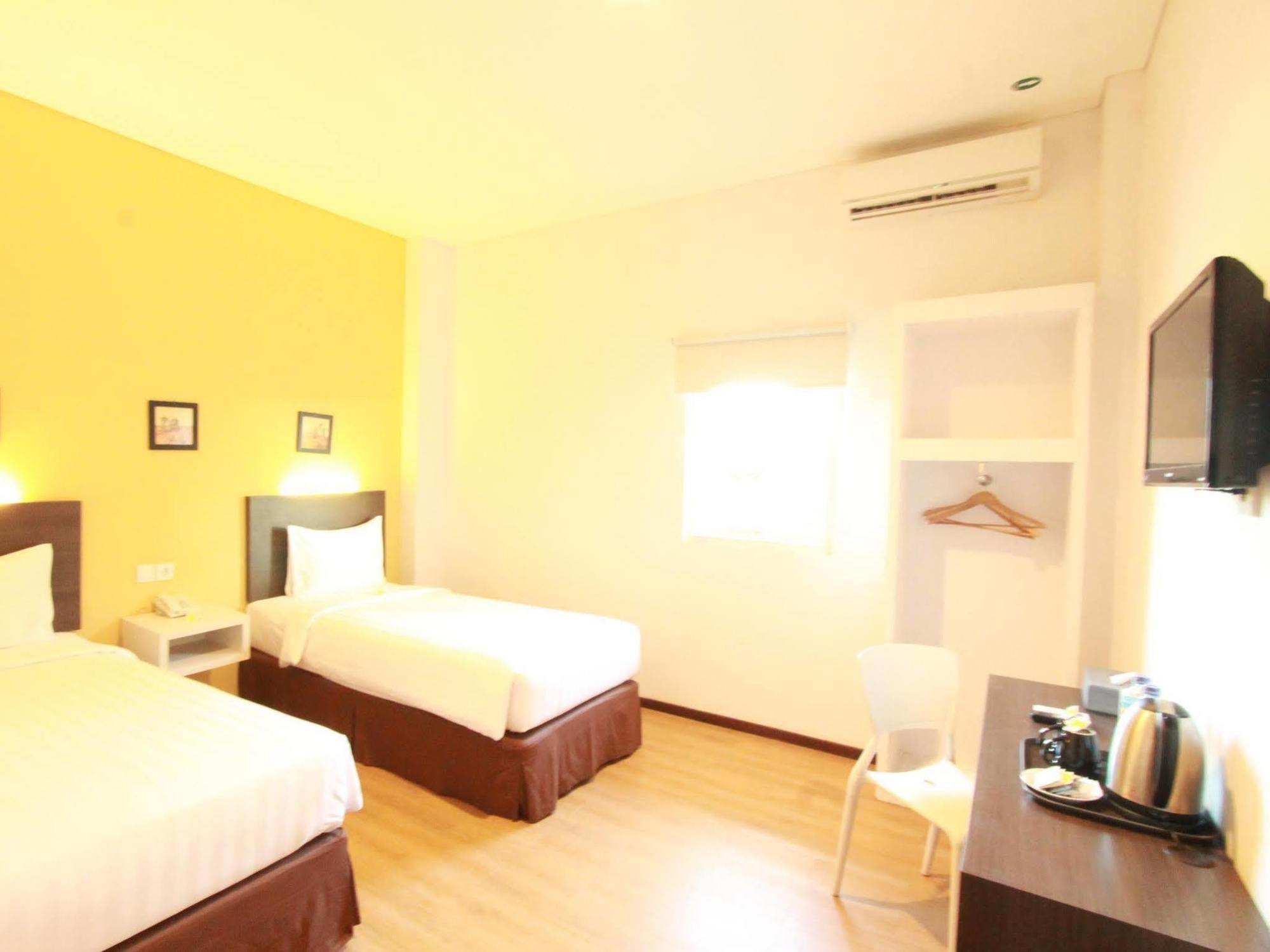 Sunwood Hotel Arianz Mataram Ngoại thất bức ảnh